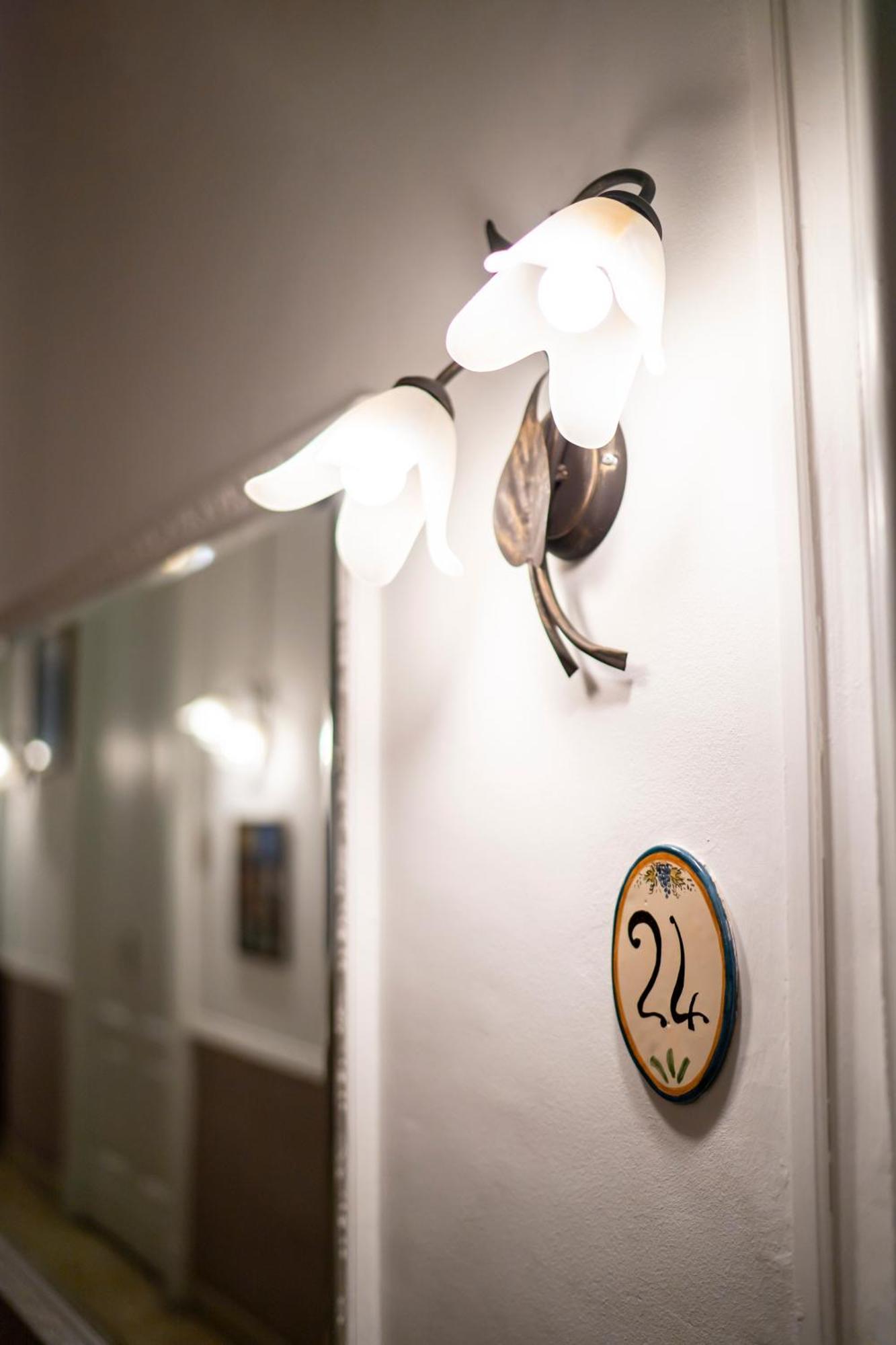 San Demetrio Hotel CTA Eksteriør billede