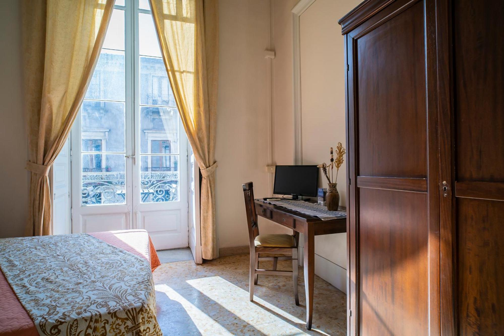 San Demetrio Hotel CTA Eksteriør billede